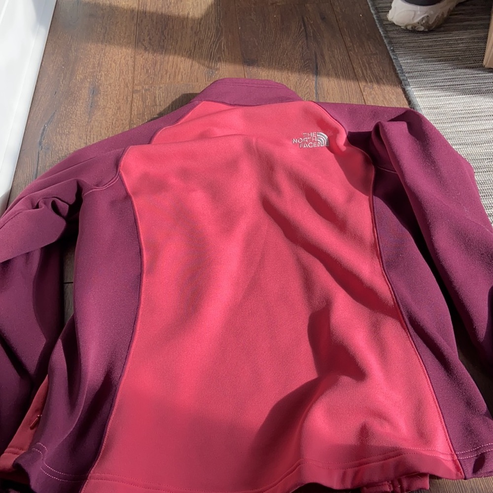 North Face Jacket Perfect For Spring! - image 5
